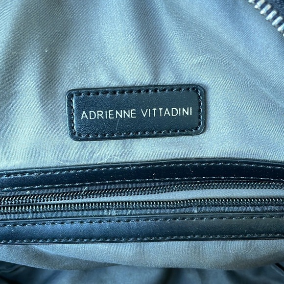 Adrienne Vittadini Hand bag/ Purse Black Signature Fabric - Picture 6 of 13